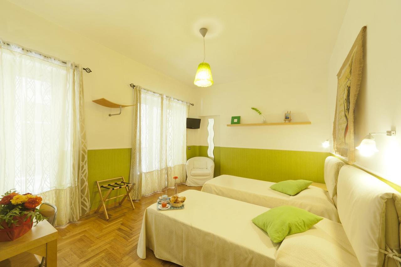 B&B Cappella Vecchia 11 เนเปิลส์ ภายนอก รูปภาพ